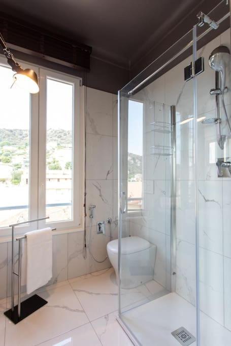 #24 Marie-Claire Suite Sea View/Balcony/Ac/5Min Port Villefranche-sur-Mer Exterior foto